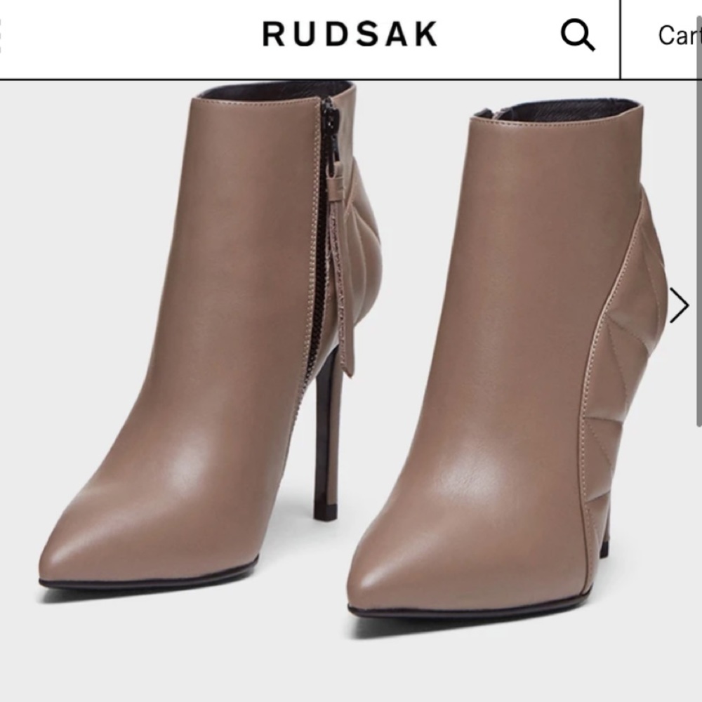 💚Price drop 📉 Rudsak leather heeled booties